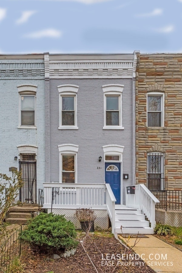 231 K St NE in Washington, DC - Building Photo - Building Photo