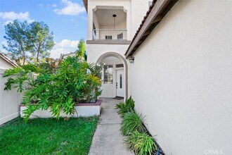 17877 Park Vista Ct in Riverside, CA - Building Photo - Building Photo
