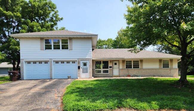 property at 6134 N Jayar Dr