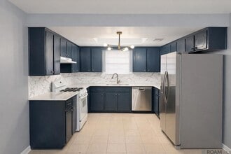 2165 General Beauregard Ave in Baton Rouge, LA - Foto de edificio - Building Photo