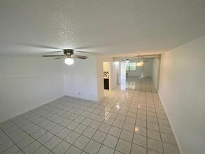 13500 SW 1st St, Unit 109U in Pembroke Pines, FL - Building Photo - Building Photo