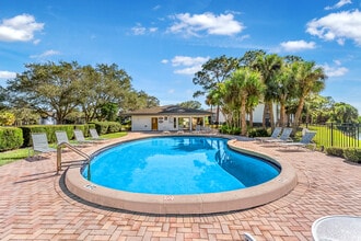 Retreat @ Golf Links in Melbourne, FL - Foto de edificio - Building Photo