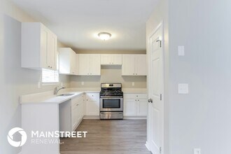 4258 Ward Bluff Dr in Ellenwood, GA - Foto de edificio - Building Photo