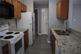 1103 Garden Ct in Atlanta, GA - Building Photo - Building Photo