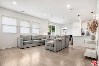 1406 Turin Ln in Los Angeles, CA - Building Photo - Building Photo