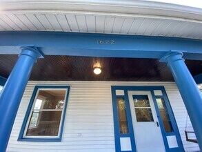 1622 E 8th St in Des Moines, IA - Building Photo - Building Photo