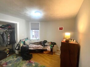 1131 Broadway, Unit 3 in Somerville, MA - Building Photo - Building Photo