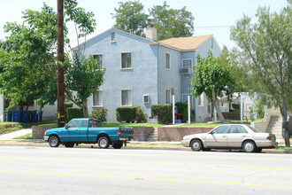 1807-1809 W Victory Blvd in Burbank, CA - Building Photo - Building Photo