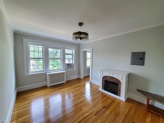 22 Concord Ave in Cambridge, MA - Foto de edificio - Building Photo