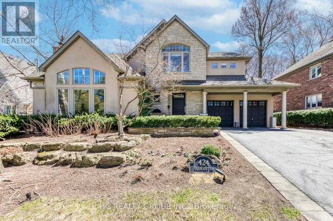 424 Cairncroft Rd in Oakville, ON - Building Photo - Building Photo