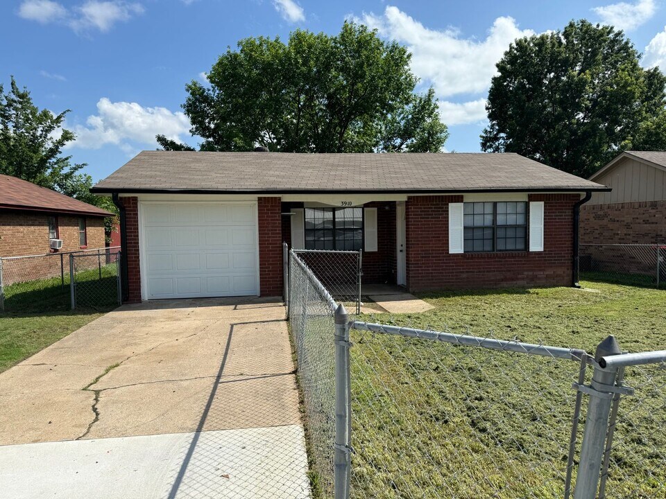 3910 James Ct in Van Buren, AR - Building Photo
