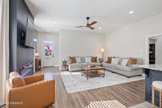 901 Russo Rd in New Iberia, LA - Building Photo - Building Photo