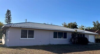 4607 7th Ave W in Bradenton, FL - Building Photo