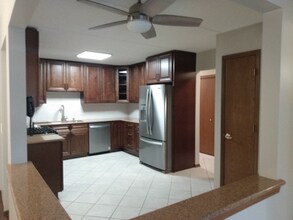 6441 W Warner Ave in Chicago, IL - Building Photo - Building Photo