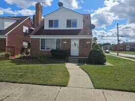17780 Marquette St in Roseville, MI - Building Photo