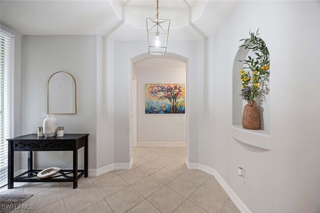 property at 1786 Tarpon Bay Dr S