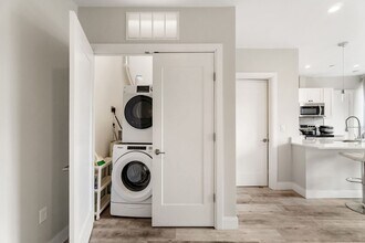 1457 Tremont St, Unit Apt 502 in Boston, MA - Building Photo - Building Photo