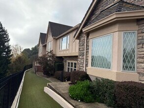 15775 Casino Real in Morgan Hill, CA - Building Photo - Building Photo