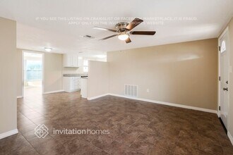 8018 Pineapple Ln in Port Richey, FL - Building Photo - Building Photo