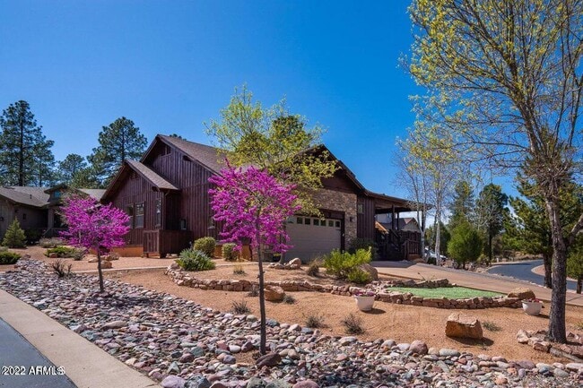 property at 906 N Autumn Sage Ct