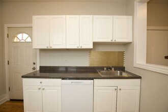 7235 W Barry Ave in Chicago, IL - Building Photo - Building Photo