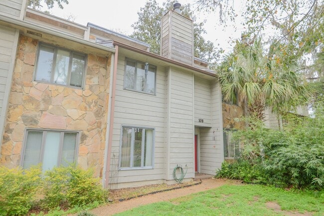 property at 108 E 3rd Ave