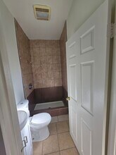 3451 Salisbury St, Unit 3451 A in Oakland, CA - Foto de edificio - Building Photo