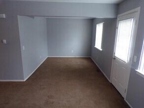 3524 Heritage Pkwy in Dearborn, MI - Building Photo - Building Photo