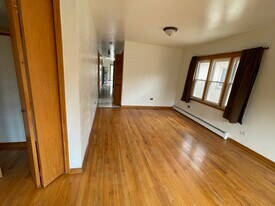 4205 S Harlem Ave, Unit 3 in Stickney, IL - Building Photo