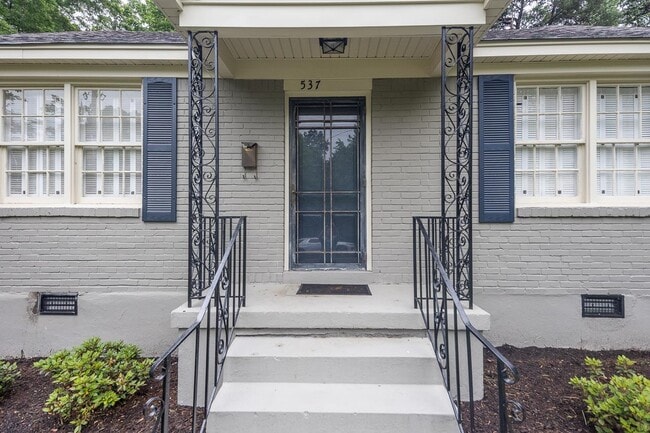 537 Eastbourne Pl in Memphis, TN - Building Photo - Building Photo