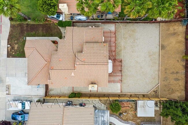 property at 32440 Beechwood Ln