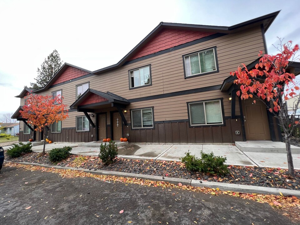 6205 N Astor St in Spokane, WA - Building Photo