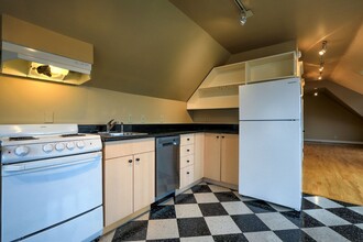 732 NW 23rd Ave in Portland, OR - Building Photo - Building Photo