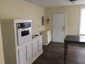 928 Blair St in Tupelo, MS - Building Photo - Building Photo