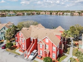 9632 Lake Chase Island Way in Tampa, FL - Building Photo - Building Photo