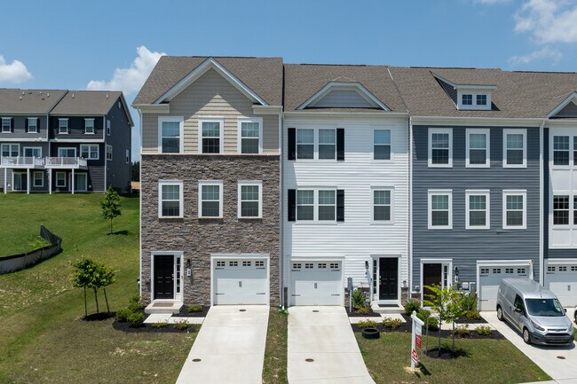 The Villages at White Marsh in Rosedale, MD - Foto de edificio - Building Photo