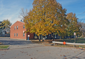 1901 Hazel Ave Apartments