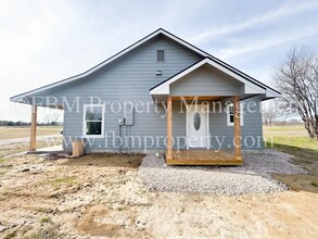 21 SW County Rd in Corsicana, TX - Building Photo - Building Photo