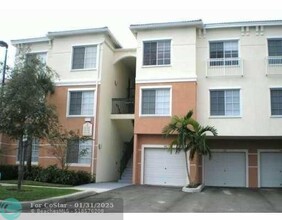 1203 Myrtlewood Cir E in Palm Beach Gardens, FL - Building Photo - Building Photo