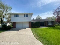 2020 N Maplewood Ave