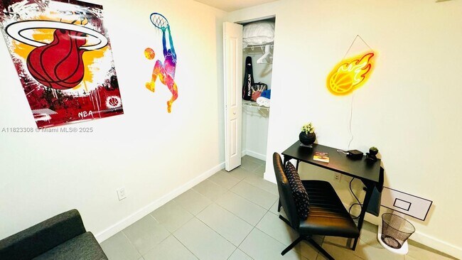 1600 NE 1st Ave, Unit 1114 in Miami, FL - Building Photo - Building Photo