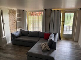 1302 Piedmont Ave NE, Unit 4