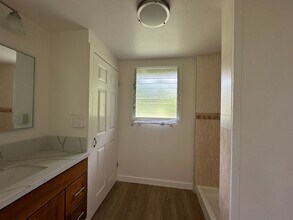 1770b Kilauea Ave in Hilo, HI - Building Photo - Building Photo