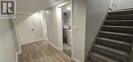 427 Krug St in Kitchener, ON - Building Photo - Building Photo