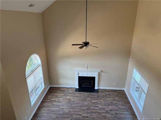 176 Yellowfoot Dr in Raeford, NC - Foto de edificio - Building Photo
