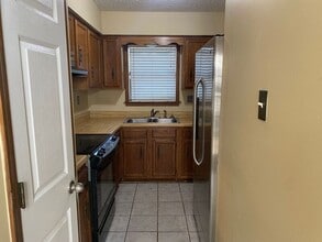 8270 Glen Rock Cove in Memphis, TN - Building Photo - Building Photo