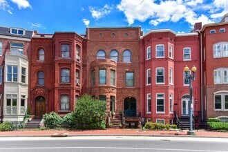 24 Logan Cir NW, Unit 5 in Washington, DC - Building Photo - Building Photo