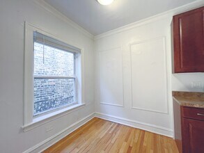 3449 N Elaine Pl in Chicago, IL - Building Photo - Building Photo