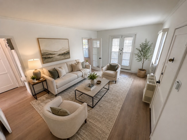 property at 1424 E Wilson Ave
