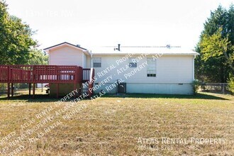 724 13th Terrace NW in Center Point, AL - Building Photo - Building Photo